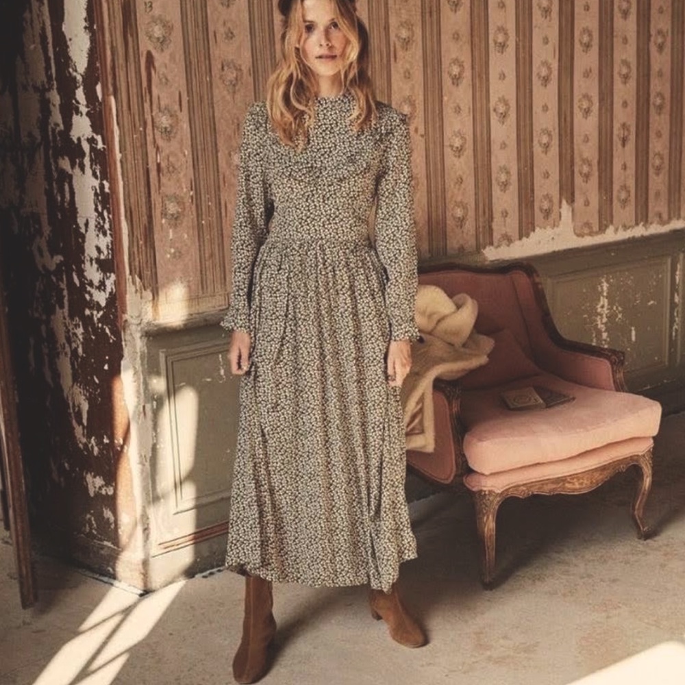 Doen Floral Midi Dress in Cream and Black